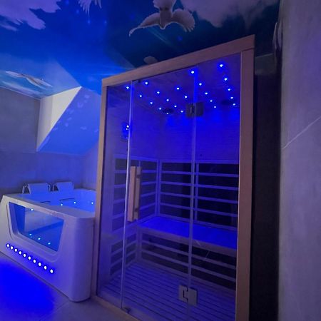 Oasis Spa Pres De Disney Nanteuil-les-Meaux Exterior photo