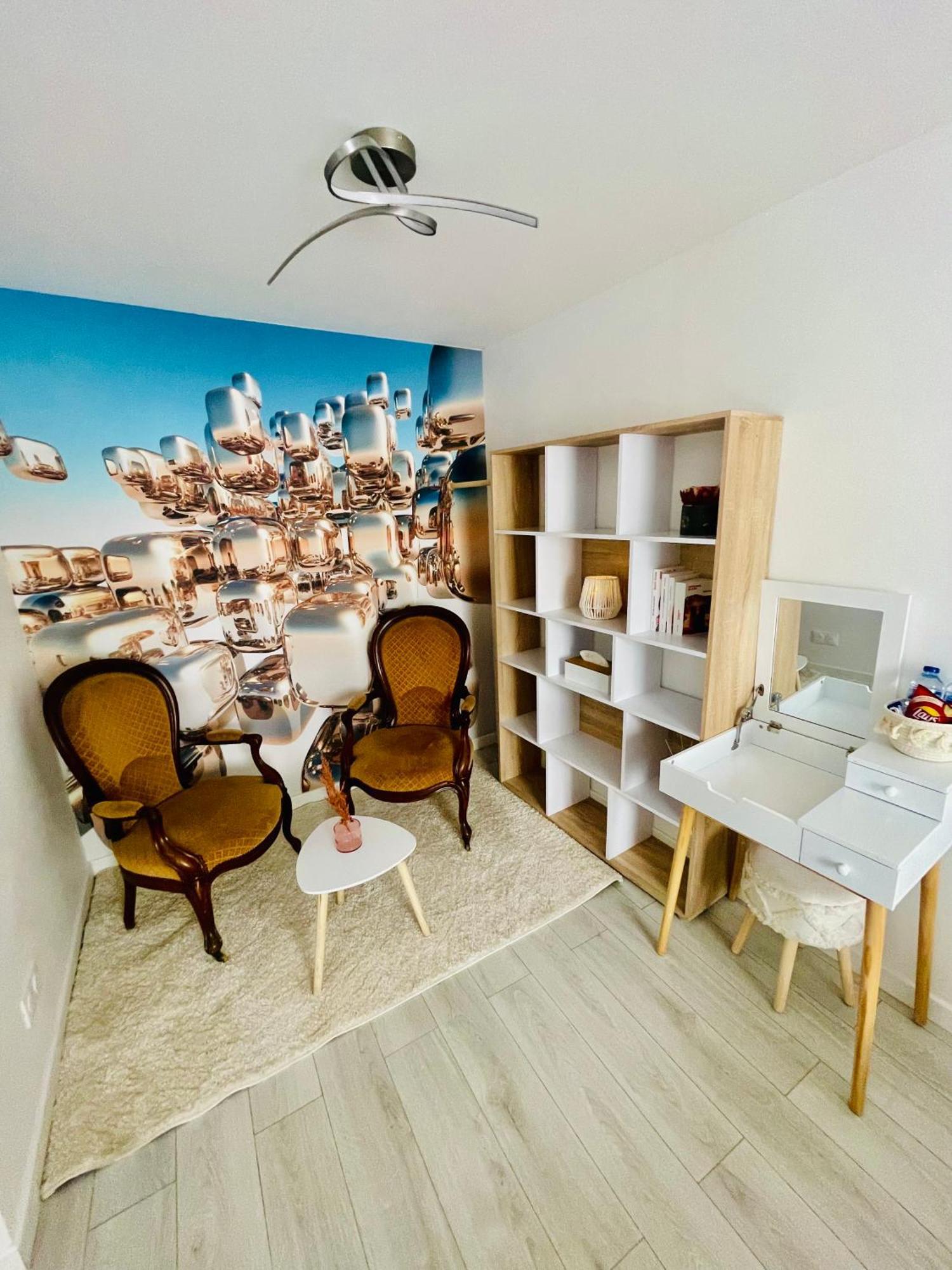 Oasis Spa Pres De Disney Nanteuil-les-Meaux Exterior photo